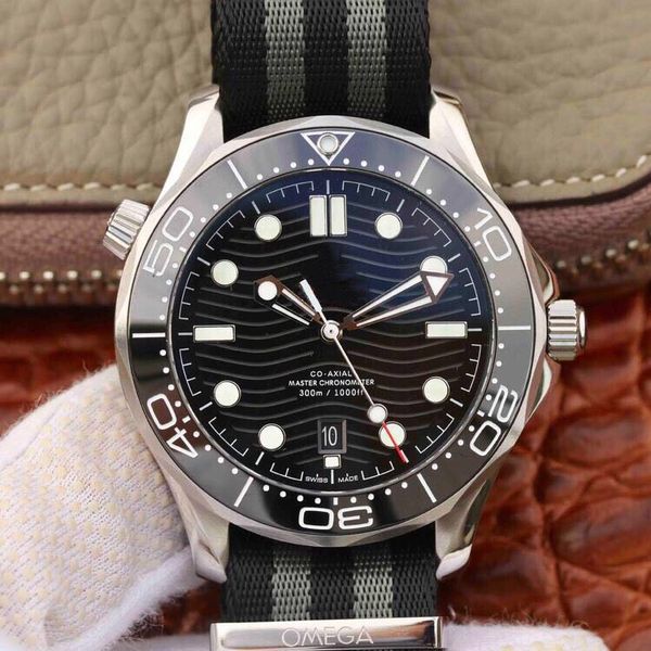 vs brand new orologio di lusso ceramic dial cloth watchband 42mm automatic mechanical movement watches waterproof designer watches, Slivery;brown
vs brand new orologio di lusso ceramic dial cloth watchband 42mm automatic mechanical movement watches waterproof designer watches, Slivery;brown