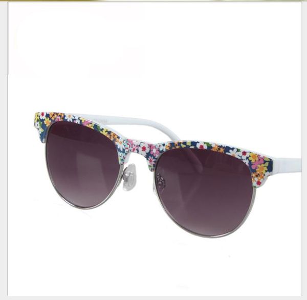 new european and american major half-ring female printed holiday wind sunglasses and sunglasses, White;black
new european and american major half-ring female printed holiday wind sunglasses and sunglasses, White;black