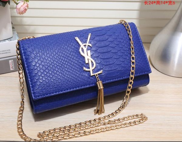 2019 new European and American ladies Messenger bag fashion wild small bag classic tassel shoulder bag
2019 new European and American ladies Messenger bag fashion wild small bag classic tassel shoulder bag