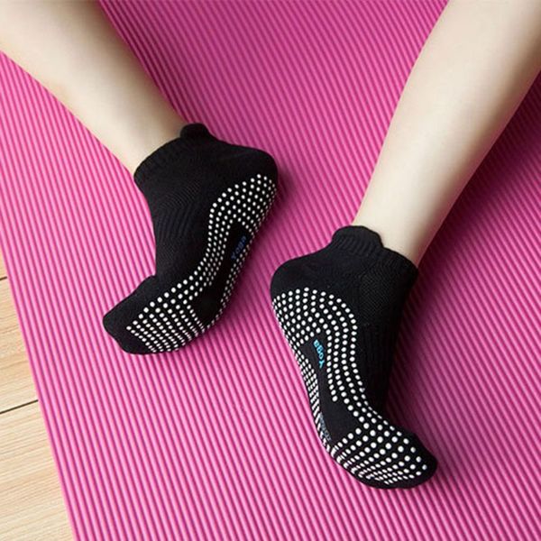 1 pair cotton non-slip yoga socks with grips for women breathable pilates fitness socks, Black
1 pair cotton non-slip yoga socks with grips for women breathable pilates fitness socks, Black