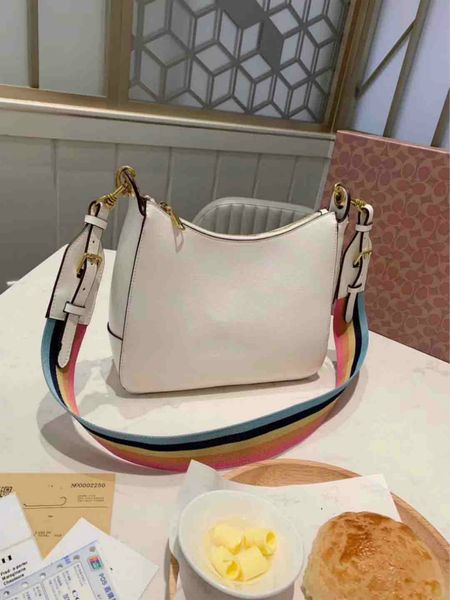 luxury designer womens shoulder bags designer luxury shoulder bags mens cross body rainbow strap practical fresh fashion joker bagutte
luxury designer womens shoulder bags designer luxury shoulder bags mens cross body rainbow strap practical fresh fashion joker bagutte