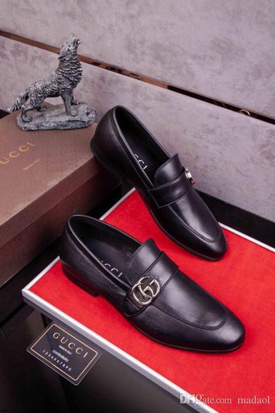 19fw luxury designers pattern handmade formal dress mens derby oxford shoes patent leather pointed toe wedding party flats yetc3, Black
19fw luxury designers pattern handmade formal dress mens derby oxford shoes patent leather pointed toe wedding party flats yetc3, Black