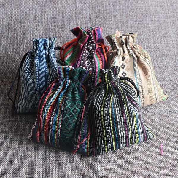 50pcs 9*13cm mix color nations wind style cotton bag jewelry packaging bags drawstring handmade stripe pouches
50pcs 9*13cm mix color nations wind style cotton bag jewelry packaging bags drawstring handmade stripe pouches