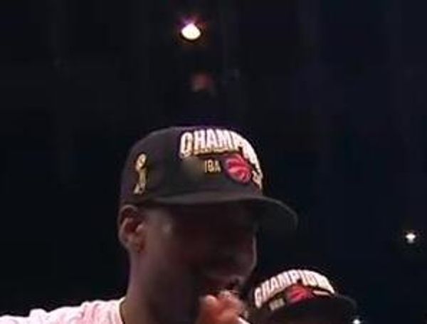 2019 champion raptor napback hat
2019 champion raptor napback hat