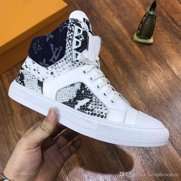 2020 fashion high-men white sneakers boots basketball shoes men luxury flat casual sole autumn winter casual tennis shoes, Black
2020 fashion high-men white sneakers boots basketball shoes men luxury flat casual sole autumn winter casual tennis shoes, Black