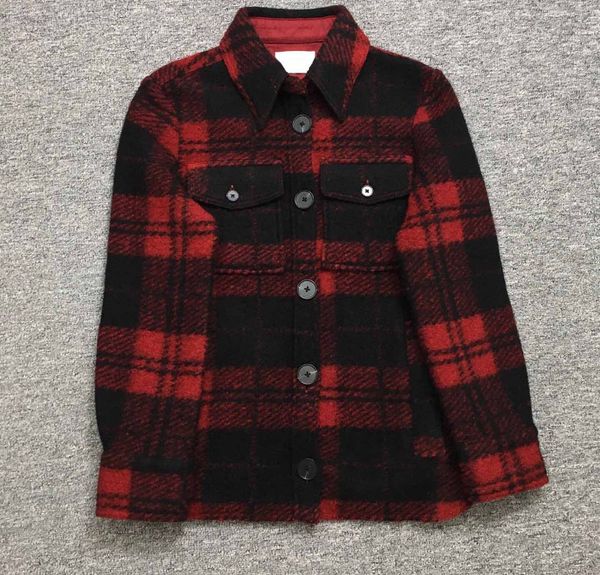 woman red black checked short jacket coat wool blend front button up turn down collar two chest pockets, Black;brown
woman red black checked short jacket coat wool blend front button up turn down collar two chest pockets, Black;brown