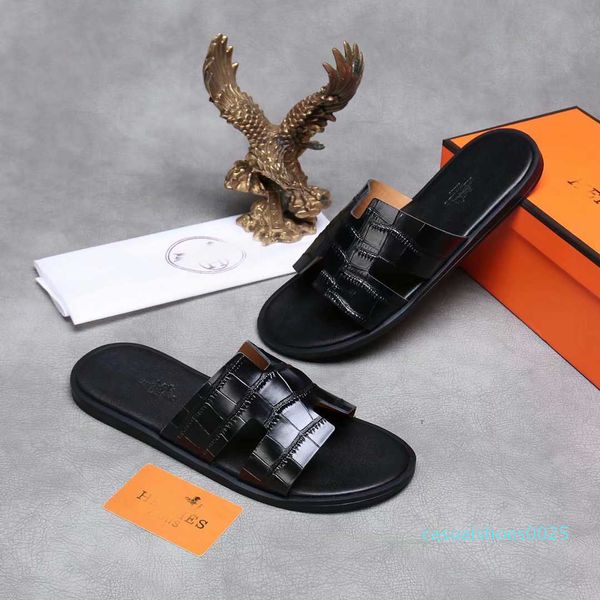2019 new fashion designer shoes slides summer beach indoor flat g sandals slippers house flip flops with spike sandal with box c25, Black
2019 new fashion designer shoes slides summer beach indoor flat g sandals slippers house flip flops with spike sandal with box c25, Black