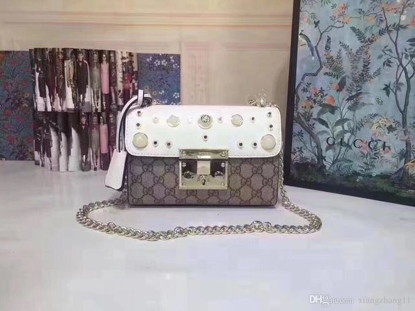 2019 new women leather handbags female mother package bag hand mother bill of lading shoulder bag women bag size:20*12.5*8cm 432182
2019 new women leather handbags female mother package bag hand mother bill of lading shoulder bag women bag size:20*12.5*8cm 432182