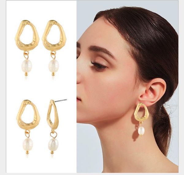 personality metal geometry earrings korean temperament cold freshwater pearl ear nail woman, Golden;silver
personality metal geometry earrings korean temperament cold freshwater pearl ear nail woman, Golden;silver