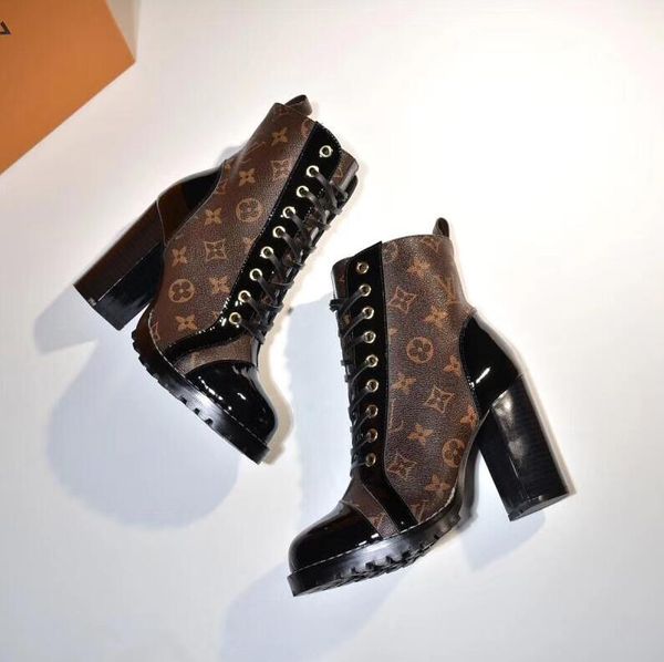 2020 women luxury boots leather ankle boot chunky heel martin shoes print leather platform desert lace-up boot 9cm colors no box, Black
2020 women luxury boots leather ankle boot chunky heel martin shoes print leather platform desert lace-up boot 9cm colors no box, Black