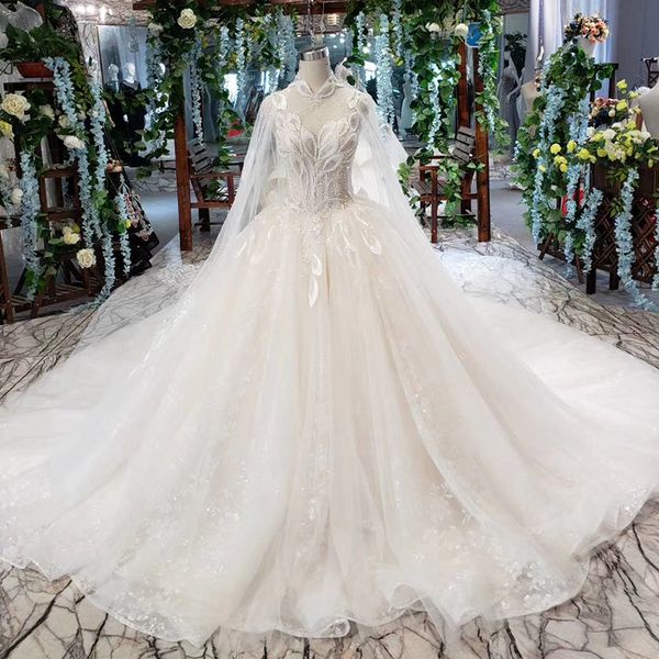 2019 последние чешские свадебные платья без рукавов длинный кружевной платок иллюзия высокой шеей спинки зашнуровать назад 3d аппликация шаб, White
2019 последние чешские свадебные платья без рукавов длинный кружевной платок иллюзия высокой шеей спинки зашнуровать назад 3d аппликация шаб, White