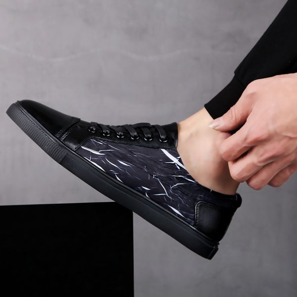 summer men canvas +genuine leather shoes breathable fashion flat shoes leather stitching street breathable men 5, Black
summer men canvas +genuine leather shoes breathable fashion flat shoes leather stitching street breathable men 5, Black