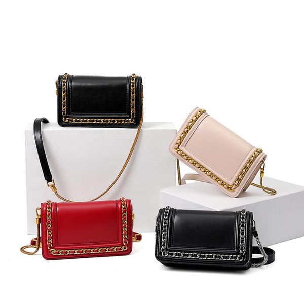 New 2019 fashion little CK chain embellishment clutch cross-body bag with one shoulder small square bag little c k lady bag B1017
New 2019 fashion little CK chain embellishment clutch cross-body bag with one shoulder small square bag little c k lady bag B1017