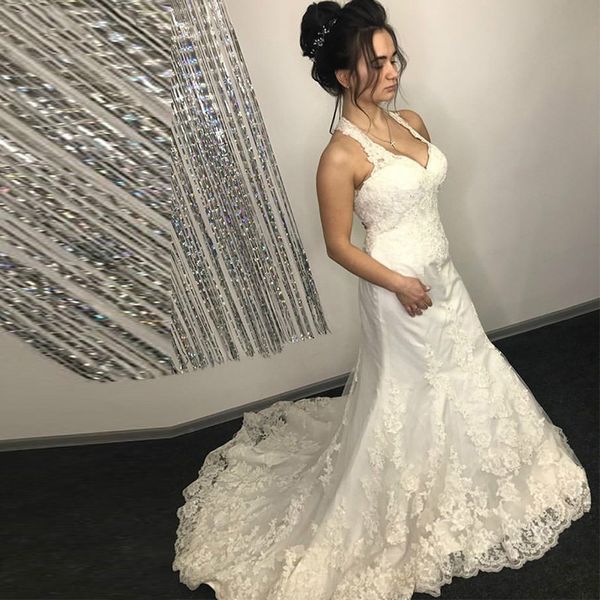 chic halter mermaid wedding dress appliques backless sweep train bridal gowns v neck lace wedding gowns custom made, White
chic halter mermaid wedding dress appliques backless sweep train bridal gowns v neck lace wedding gowns custom made, White
