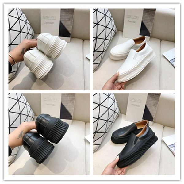the thick bottom casual wears a high-end, and adopts importedcalfleather with water-dyed cowhide inside. wear-resistant and non-slip feet24, Black
the thick bottom casual wears a high-end, and adopts importedcalfleather with water-dyed cowhide inside. wear-resistant and non-slip feet24, Black