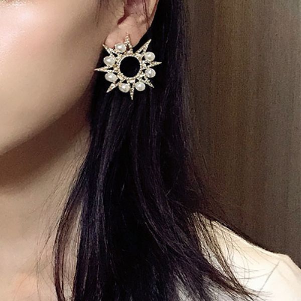 women earrings set exquisite pearl hollow multi point star crystal gold stud earring exaggerated wedding party female jewelry, Golden;silver
women earrings set exquisite pearl hollow multi point star crystal gold stud earring exaggerated wedding party female jewelry, Golden;silver