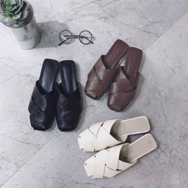 slippers women wear new fashion in spring 2020 all kinds of retro flat bottomed social loafers baotou half slippers, Black
slippers women wear new fashion in spring 2020 all kinds of retro flat bottomed social loafers baotou half slippers, Black