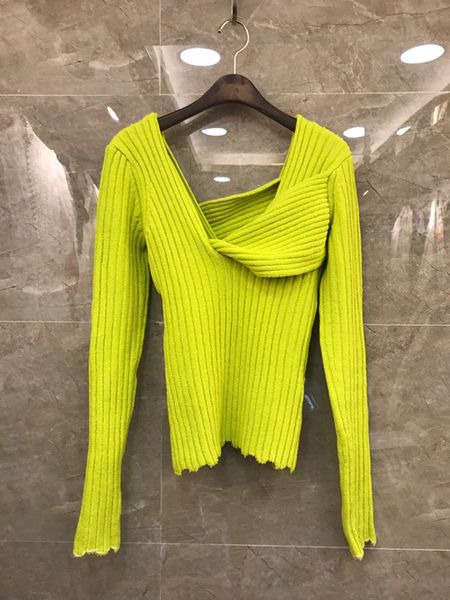 the new autumn and winter 2019 women's wild slim net color cross v-neck sweater coat 1210, White;black
the new autumn and winter 2019 women's wild slim net color cross v-neck sweater coat 1210, White;black