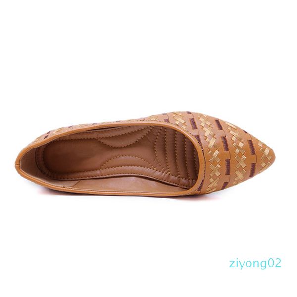 bohemian-style women slip-on flats shoes with closed pointed toe, loafers shoes for women leather, women shoes for relaxing .skt-026, Black
bohemian-style women slip-on flats shoes with closed pointed toe, loafers shoes for women leather, women shoes for relaxing .skt-026, Black