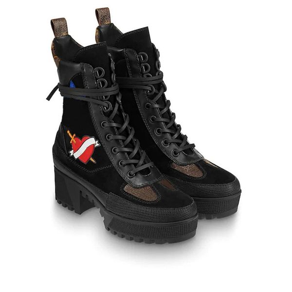 latest desert boot star trail ankle boot ladies boots 100% printing genuine leather luxury winter shoes martin boots size eur35-42, Black 
latest desert boot star trail ankle boot ladies boots 100% printing genuine leather luxury winter shoes martin boots size eur35-42, Black