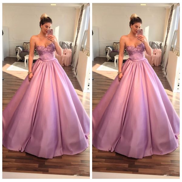 2020 sweetheart a-line prom dresses floral adorned special occasion party gowns pleated customized vestidos de soiree luxurious, Black
2020 sweetheart a-line prom dresses floral adorned special occasion party gowns pleated customized vestidos de soiree luxurious, Black