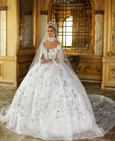 2020 3d цветы бальное платье свадебное dresse роскошные плеча длинные рукава кристалл бисера саудовский дубай свадебное платье плюс размер к, White
2020 3d цветы бальное платье свадебное dresse роскошные плеча длинные рукава кристалл бисера саудовский дубай свадебное платье плюс размер к, White