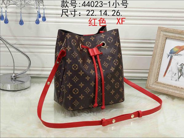2020 designers waist bag handbags luxury bags shoulder tote clutch bag pu leather purses ladies women bags wallet 12, Blue;gray
2020 designers waist bag handbags luxury bags shoulder tote clutch bag pu leather purses ladies women bags wallet 12, Blue;gray