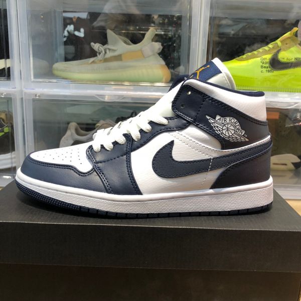 2020 latest fashion luxury casual sports shoes basketball shoes wear-resistant shock-absorbing non-slip ball men and women flat shoes, Black
2020 latest fashion luxury casual sports shoes basketball shoes wear-resistant shock-absorbing non-slip ball men and women flat shoes, Black