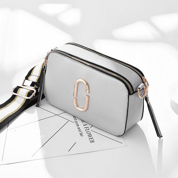 classic small flap women bag with canvas strap women pu leather handbags lady messenger bag for female bolsas m0238
classic small flap women bag with canvas strap women pu leather handbags lady messenger bag for female bolsas m0238