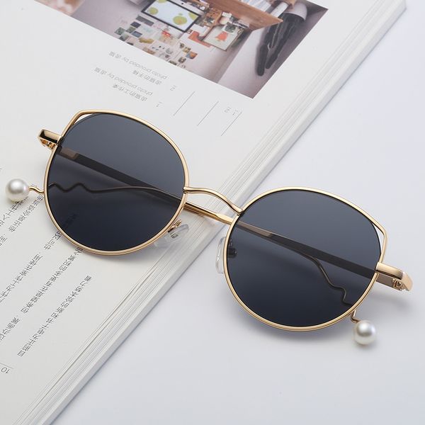 2019 ladies pearl eyebrow cat sunglasses round women metal frame uv400 brand glasses fashion female shades fml, White;black
2019 ladies pearl eyebrow cat sunglasses round women metal frame uv400 brand glasses fashion female shades fml, White;black