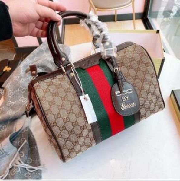 w30 new 2020 women men fashion explosion shoulder bag trend single shoulder stitching portable messenger bag
w30 new 2020 women men fashion explosion shoulder bag trend single shoulder stitching portable messenger bag