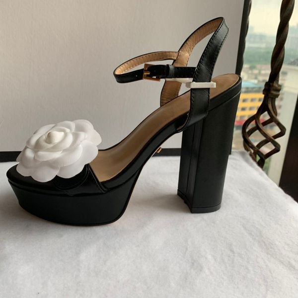 2019 fashion new style women's flat heels espadrilles shoes casual sandals leather print bb flip flop 35-42, Black
2019 fashion new style women's flat heels espadrilles shoes casual sandals leather print bb flip flop 35-42, Black