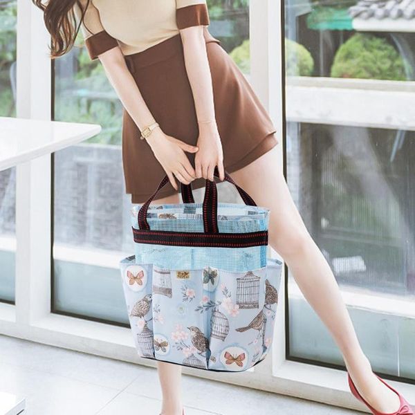 new fashion handbags portable delicate design portable makeup storage bag waterproof women travel outdoor cosmetic organizer
new fashion handbags portable delicate design portable makeup storage bag waterproof women travel outdoor cosmetic organizer