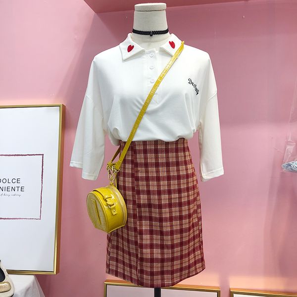 summer new women skirt suits two piece outfits elegant short sleeve heart embroidery loose t-shirt + fashion plaid skirt sets, White
summer new women skirt suits two piece outfits elegant short sleeve heart embroidery loose t-shirt + fashion plaid skirt sets, White