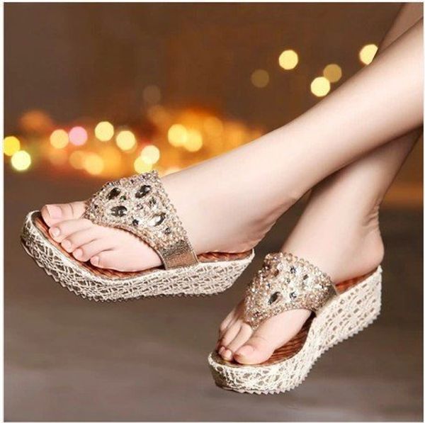 new summer slippers women's summer wear fashion all-match slipper out platform beach shoes, Black;red
new summer slippers women's summer wear fashion all-match slipper out platform beach shoes, Black;red