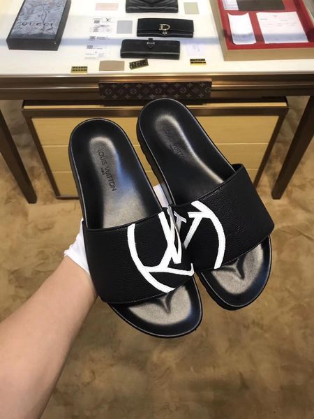 2020 latest black leather casual slippers men casual shoes fashion trend comfortable shoe size 38-45 type 39745400606ab
2020 latest black leather casual slippers men casual shoes fashion trend comfortable shoe size 38-45 type 39745400606ab