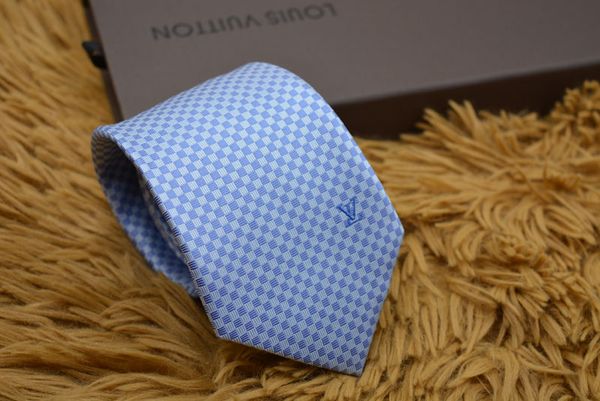 New Fashion Accessories Necktie Brand Fashion Classic Men Silk Ties for Men Business Tie High Quality Mens Neck Tie with letter logo L37
New Fashion Accessories Necktie Brand Fashion Classic Men Silk Ties for Men Business Tie High Quality Mens Neck Tie with letter logo L37