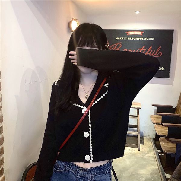 women's knits & tees make firm offers ~ wavy edge long-sleeved sweater, White
women's knits & tees make firm offers ~ wavy edge long-sleeved sweater, White