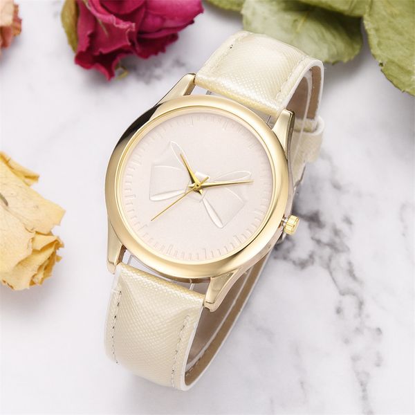 temperament classic leather ladies watch men and women gift quartz watch present for couple, Slivery;brown
temperament classic leather ladies watch men and women gift quartz watch present for couple, Slivery;brown