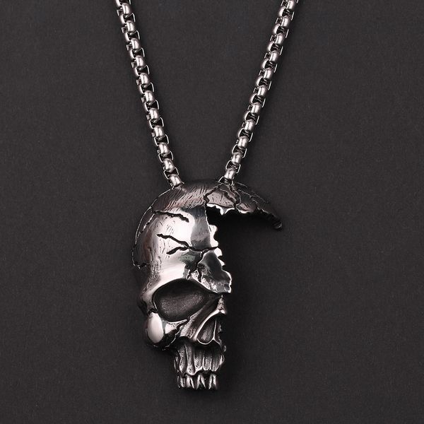 broken damaged half face skull pendant necklace men's fashion biker rock punk jewelry antique silver color, chain length 60cm
broken damaged half face skull pendant necklace men's fashion biker rock punk jewelry antique silver color, chain length 60cm