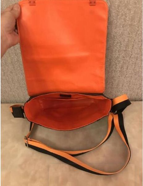 district pm famous brand classic designer men messenger bags cross body bag school bookbag shoulder bag
district pm famous brand classic designer men messenger bags cross body bag school bookbag shoulder bag