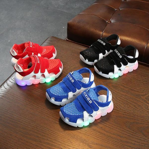 led with light girls boys brands summer sandals flash children soft sole beach sandals anti-slip cozy cute kids sport sneakers, Black;red
led with light girls boys brands summer sandals flash children soft sole beach sandals anti-slip cozy cute kids sport sneakers, Black;red