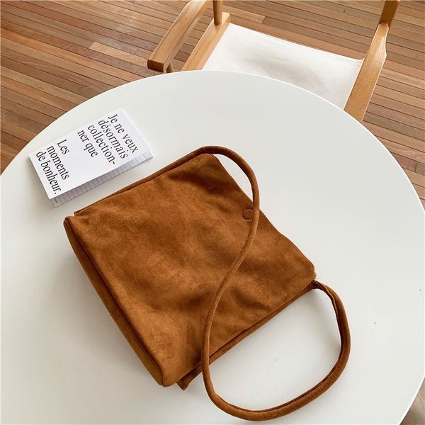 vintage design women handbag scrub leather bucket bag lady 2019 simple fashion new quality tote bag ins shoulder shopping bags
vintage design women handbag scrub leather bucket bag lady 2019 simple fashion new quality tote bag ins shoulder shopping bags