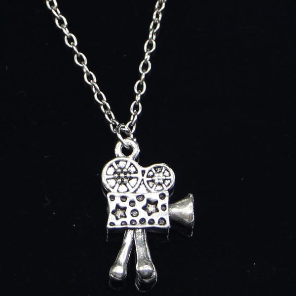 20pcs new fashion necklace 25x17mm movie camera projector silver pendants short long women men colar gift jewelry choker
20pcs new fashion necklace 25x17mm movie camera projector silver pendants short long women men colar gift jewelry choker