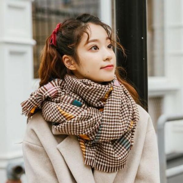 womens autumn and winter europe and the united states new british checked imitation cashmere check with a thick shawl neck, Blue;gray
womens autumn and winter europe and the united states new british checked imitation cashmere check with a thick shawl neck, Blue;gray