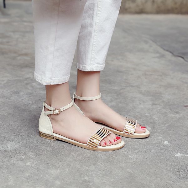 2020 genuine leather women sandals fashion summer sweet women flats heel sandals ladies shoes black
2020 genuine leather women sandals fashion summer sweet women flats heel sandals ladies shoes black