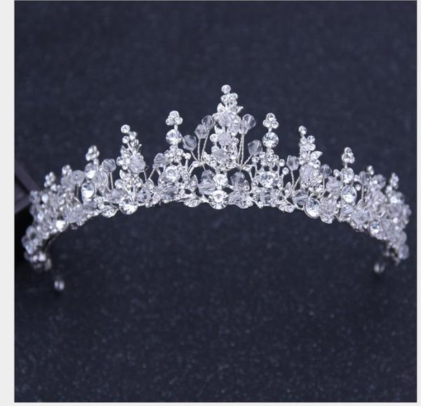 bride's wedding dresses, wedding dresses, diamond crystal crown hair accessories, Slivery;golden
bride's wedding dresses, wedding dresses, diamond crystal crown hair accessories, Slivery;golden