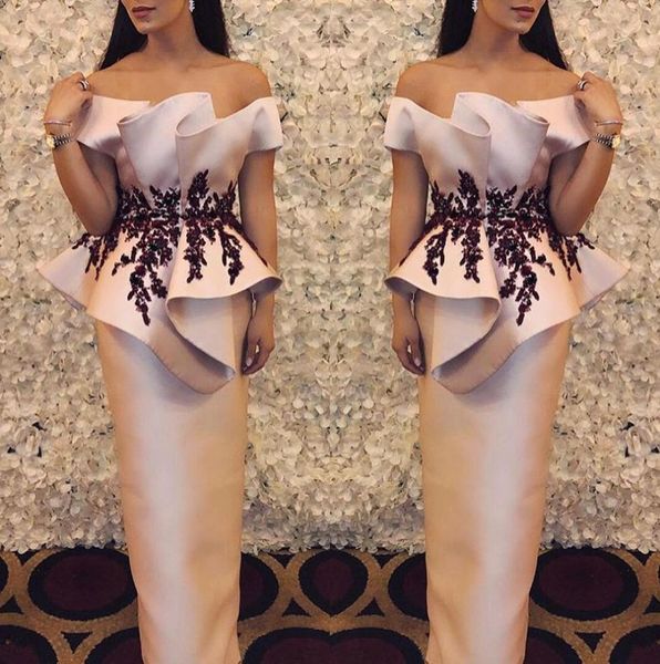 arabic off the shoulder satin mermaid long evening dresses ruffles lace applique floor length prom gowns vestidos de festa bc2422, Black;red
arabic off the shoulder satin mermaid long evening dresses ruffles lace applique floor length prom gowns vestidos de festa bc2422, Black;red