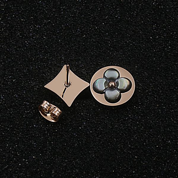 2019 fashion jewelry stud earrings 18k gold plated stainless steel classical love earrings for women jewelry gift, White
2019 fashion jewelry stud earrings 18k gold plated stainless steel classical love earrings for women jewelry gift, White
