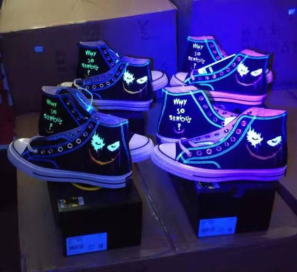 new 1970s designer mens womens casual shoes luminous joker batman joker dc comics dark knight joker graffiti canvas skate shoes size 35-44, White;red
new 1970s designer mens womens casual shoes luminous joker batman joker dc comics dark knight joker graffiti canvas skate shoes size 35-44, White;red